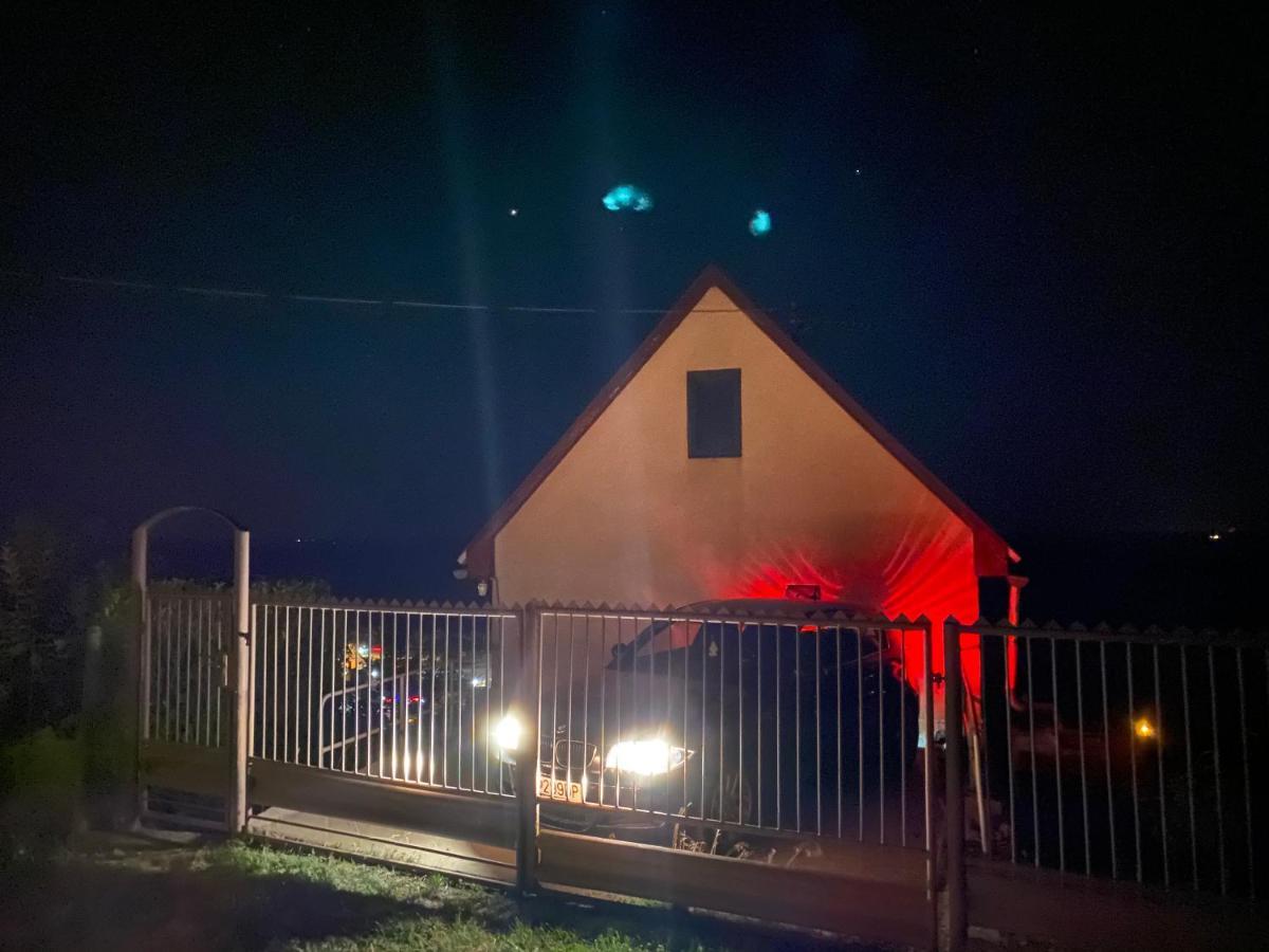 Fehér Szőlő Vendégház Sátoraljaújhely Esterno foto